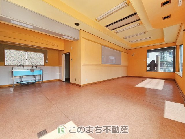 鹿沼市茂呂店舗の内装|店舗内装
