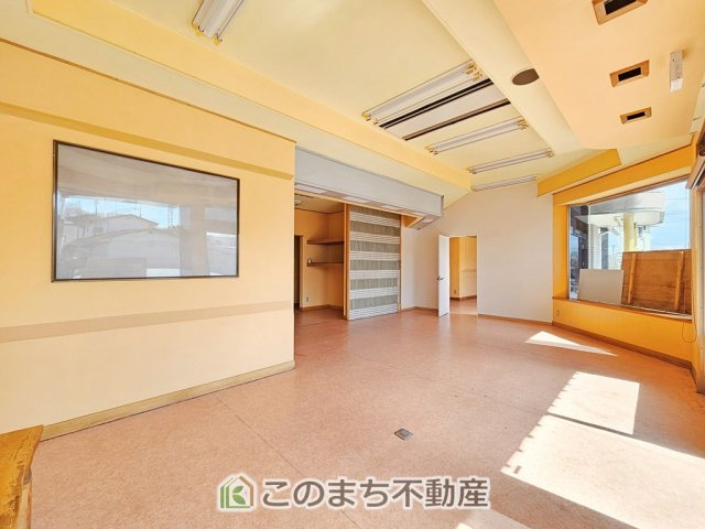 鹿沼市茂呂店舗の内装|店舗内装
