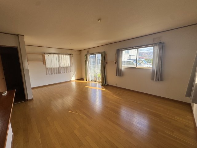 中之条戸建中古の居間・リビング