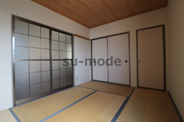 ファミールの寝室