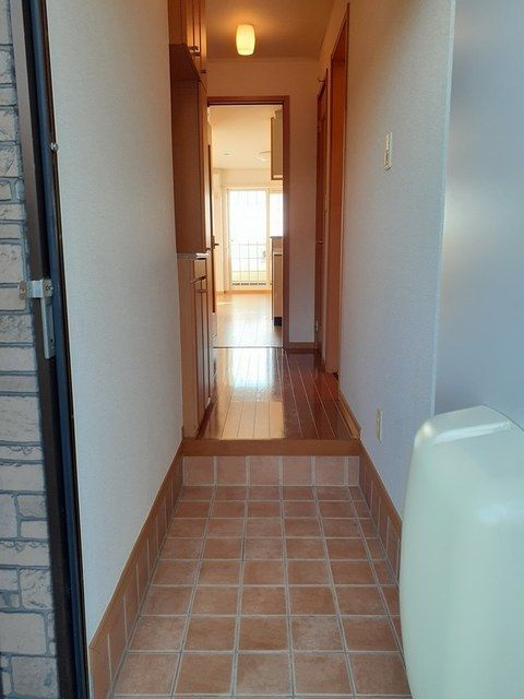 メゾンまえはたⅡの玄関