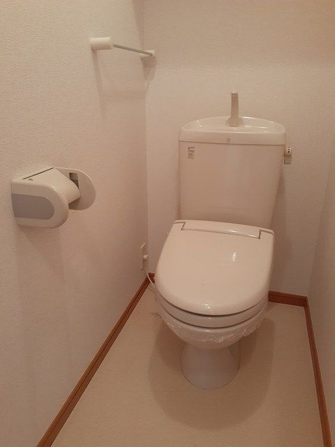 メゾンまえはたⅡのトイレ