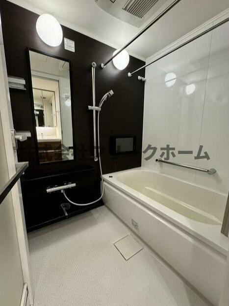 三鷹市下連雀２丁目の賃貸マンションの浴室