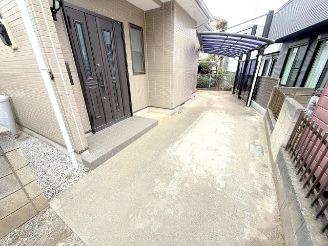 昭島市田中町1丁目　中古戸建の駐車場