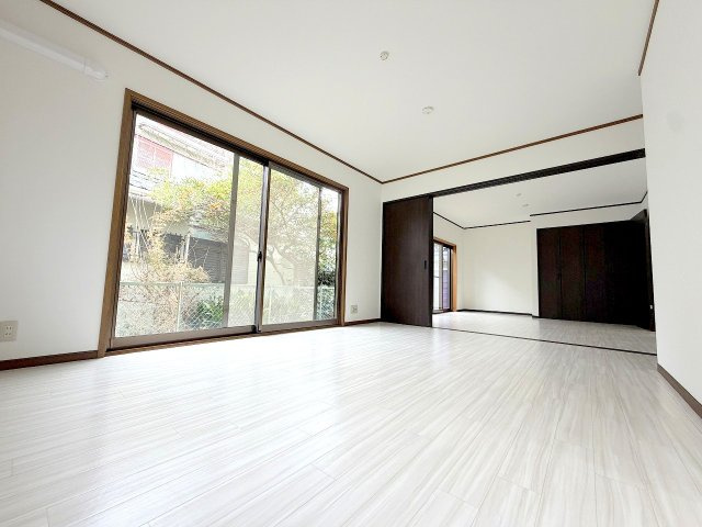 昭島市田中町1丁目　中古戸建の居間・リビング