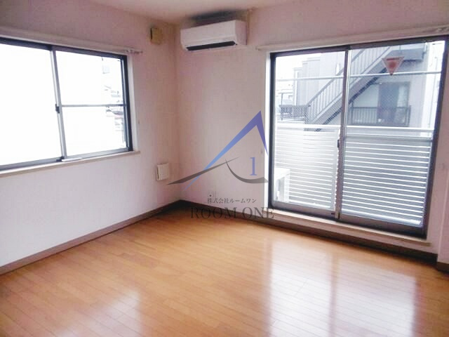 メゾンパークスの居間・リビング|洋室のお部屋です。