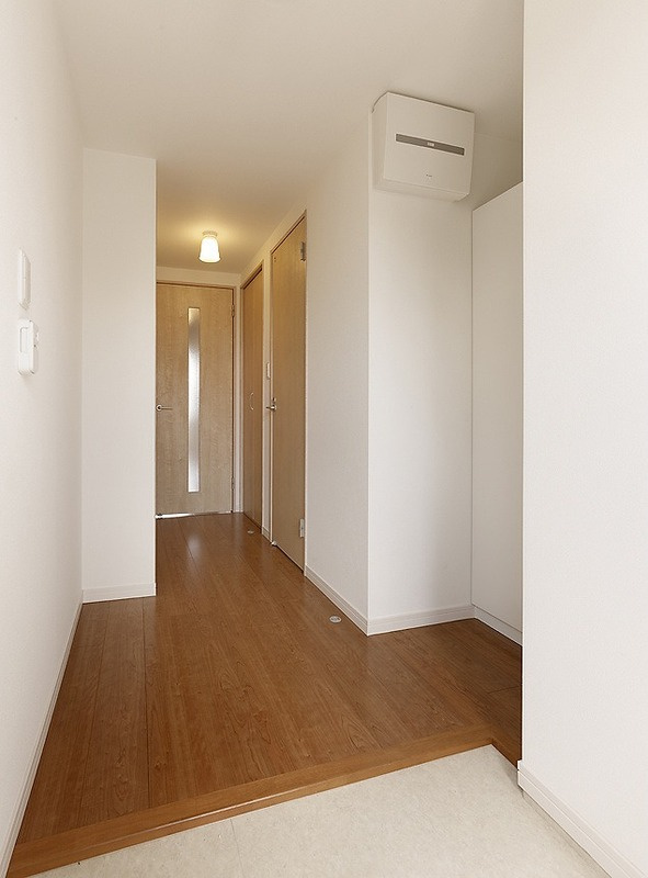 リブリ・青葉の玄関