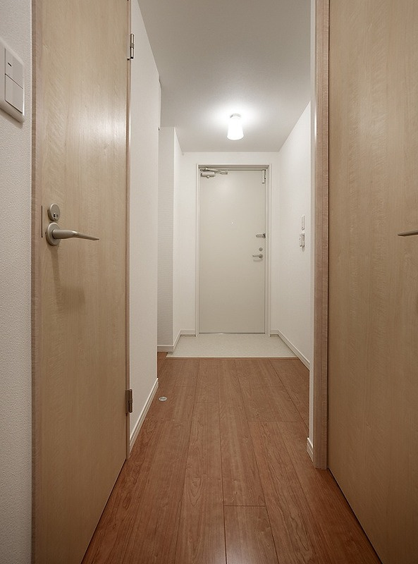 リブリ・青葉の玄関