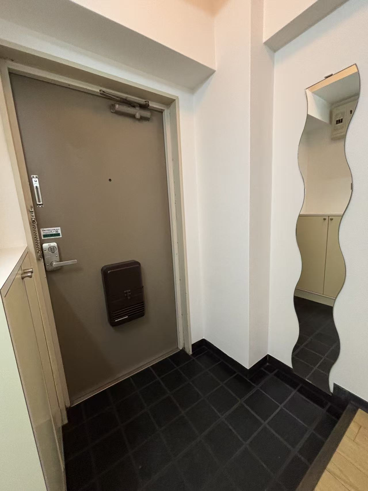 ワコーレ成増の玄関