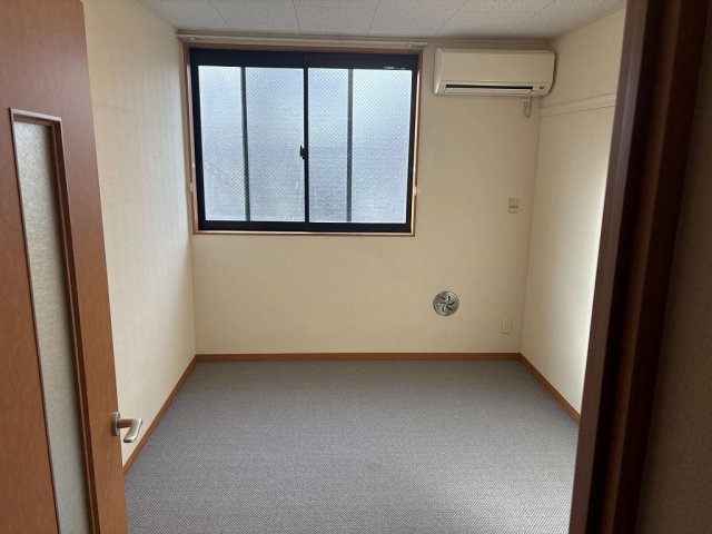 レオパレスサンガーデンの居間・リビング