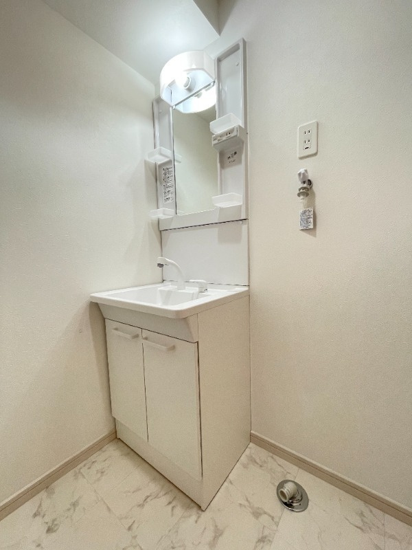 インフィニティ　ハイツの独立洗面台