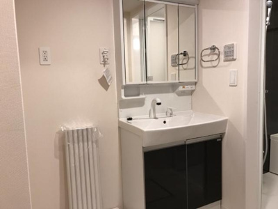 【洗面所】 | アルモ | 洗髪洗面化粧台（イメージ）