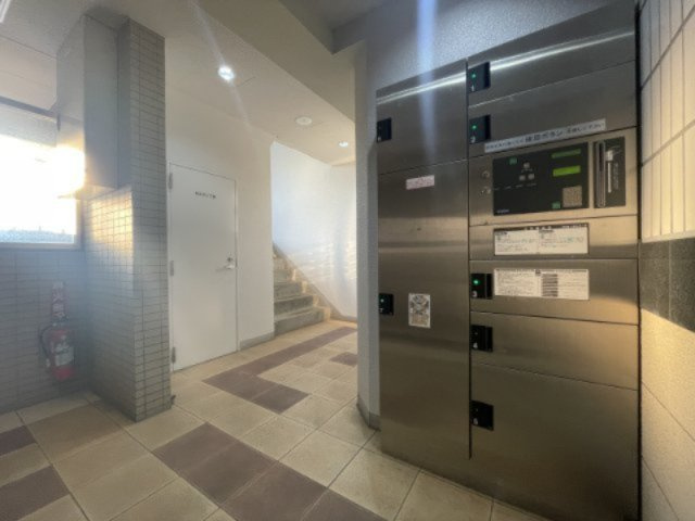 中古マンション　サンクレイドル郡山のその他共用部分|宅配ボックス付き。不在時でもお荷物の受け取りには困らず便利です。