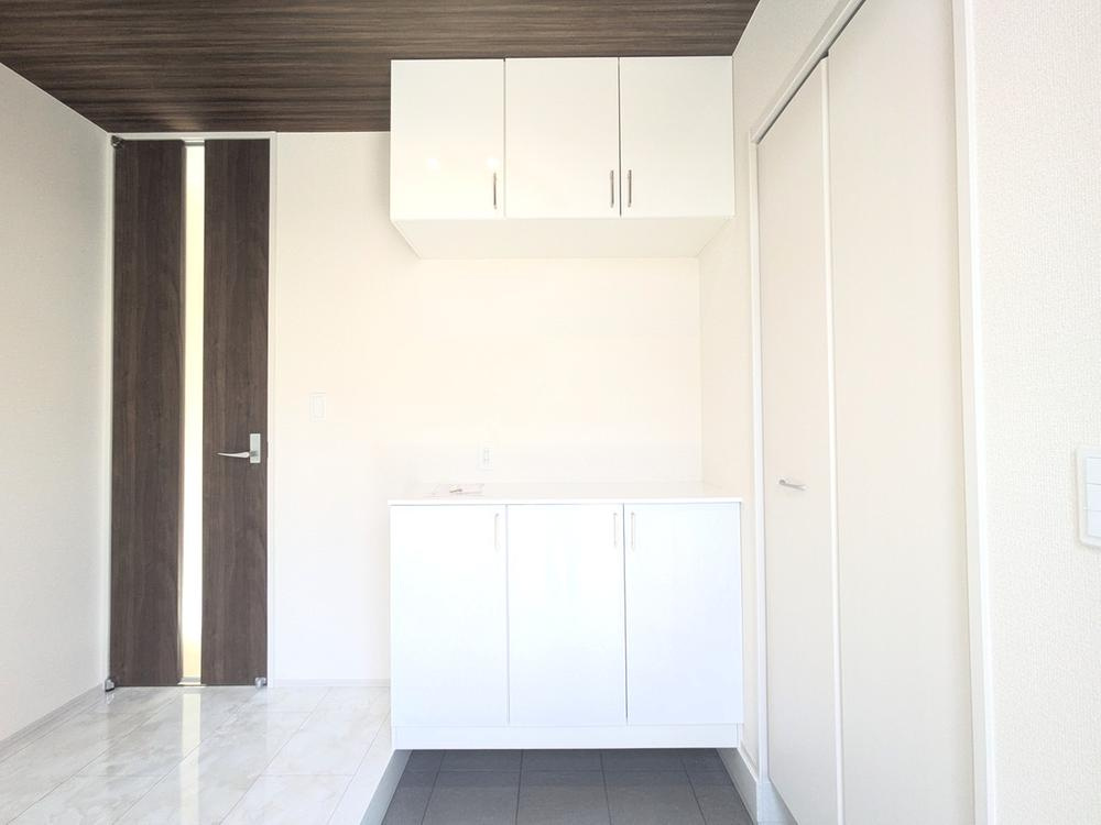 【Livele Garden.S】小平市小川町第２の玄関|ホワイトを基調にまとめた玄関はホテルライクな空間を創造！