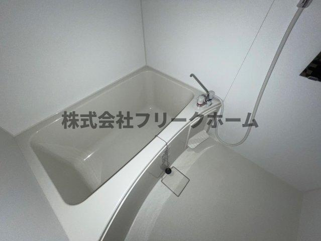 三鷹市牟礼３丁目のアパートの浴室