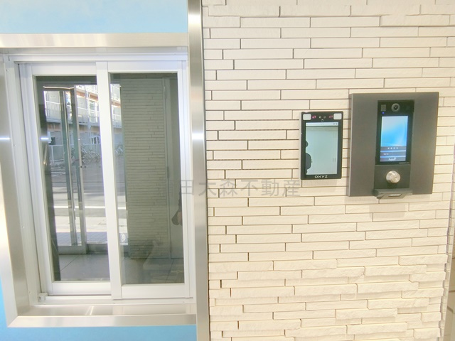 リヴシティ蒲田イーストのエントランス