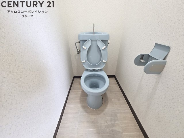コンパクトで使いやすいトイレです