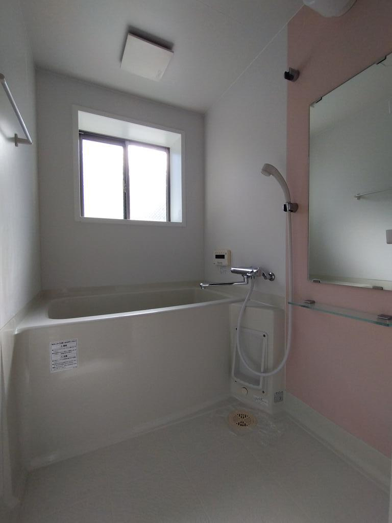 伊東ハイツの浴室