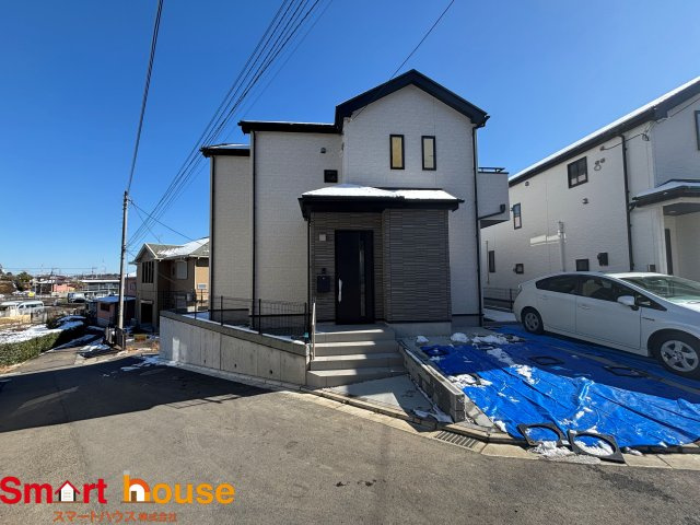 町田市原町田　新築４棟の前面道路含む現地写真|お住まいの前面道路が広いと駐車が楽になり、陽当たりも遮られないので明るく居心地の良いお家になります♪