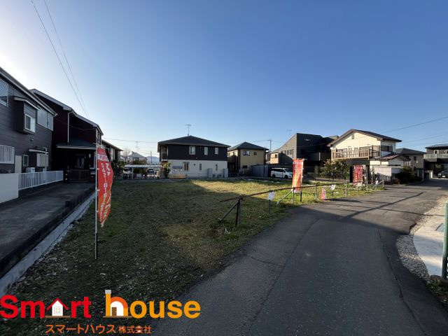 座間市新田宿　全3区画の前面道路含む現地写真