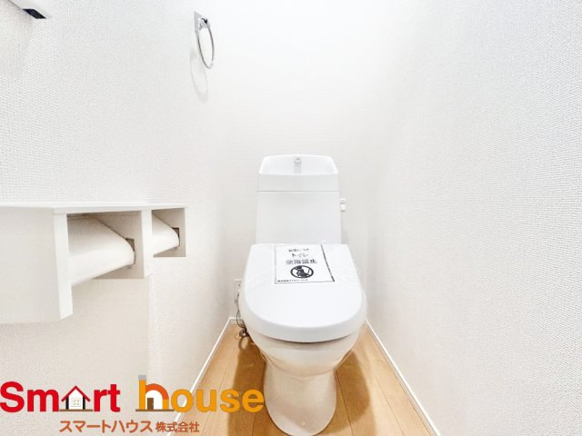 大和市西鶴間2丁目　新築全2棟のトイレ