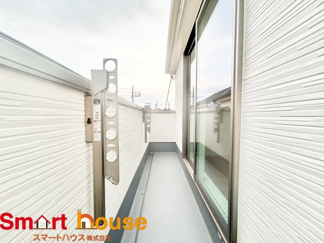 大和市西鶴間2丁目　新築全2棟のバルコニー