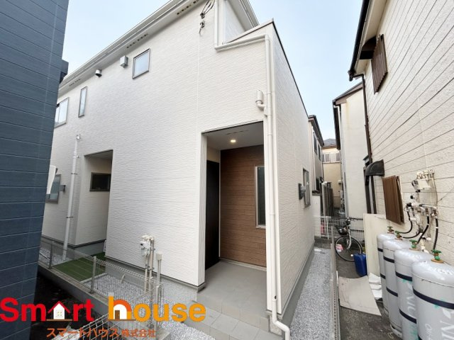 大和市西鶴間2丁目　新築全2棟の外観