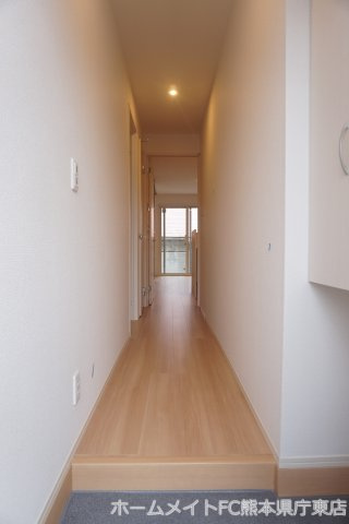 上益城郡益城町大字広崎のアパートの玄関