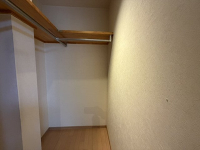 【収納】 | 小山元町 戸建 | ウォークインクローゼットもあります♪