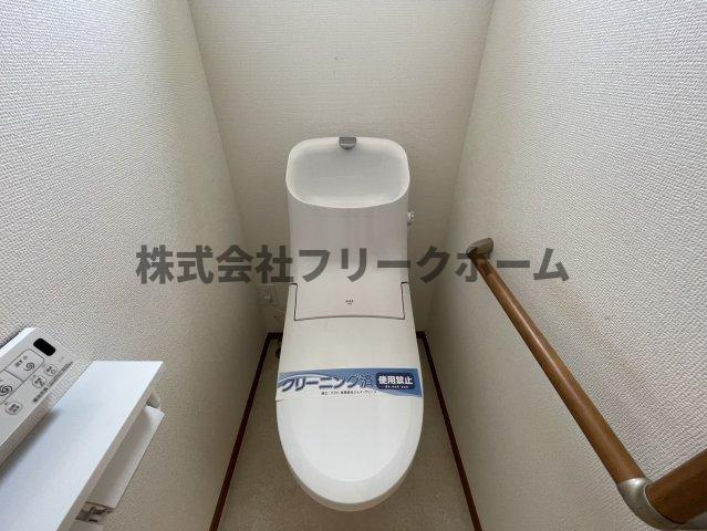 三鷹市上連雀２丁目のアパートのトイレ