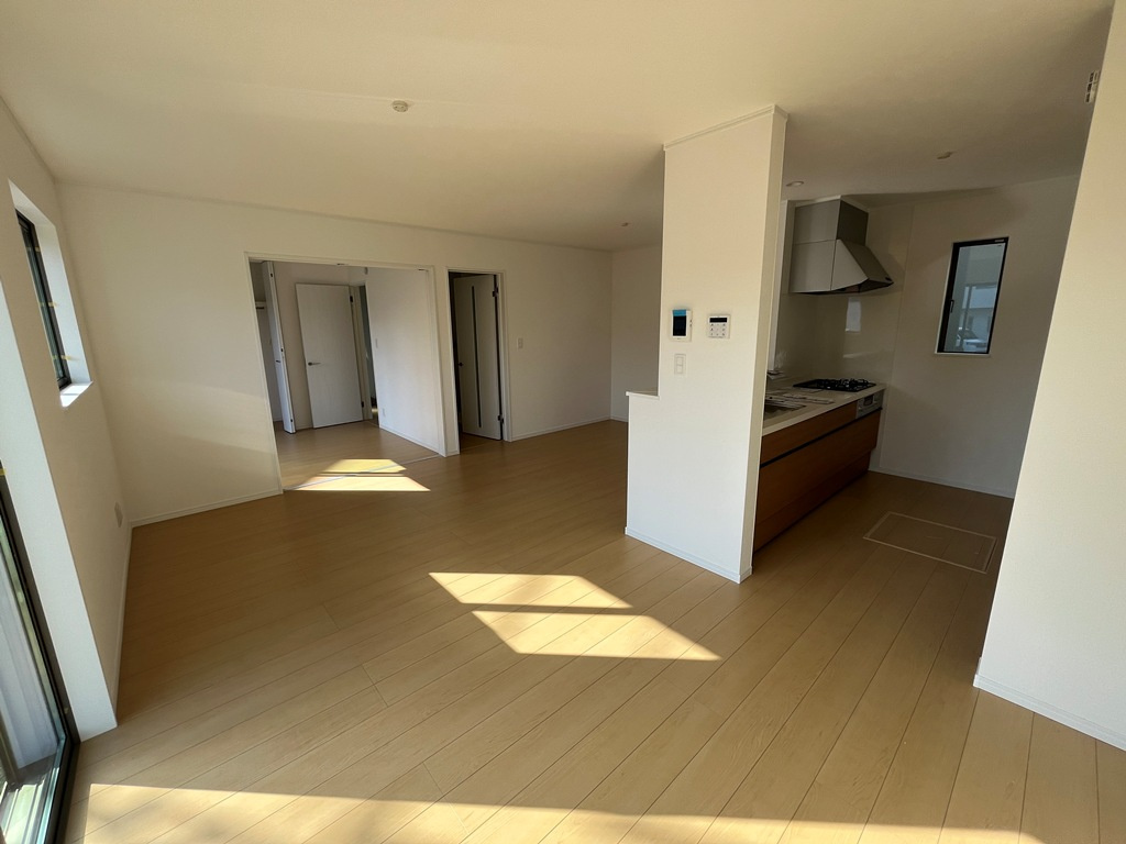 相模原市南区上鶴間本町９丁目　新築全12棟の居間・リビング