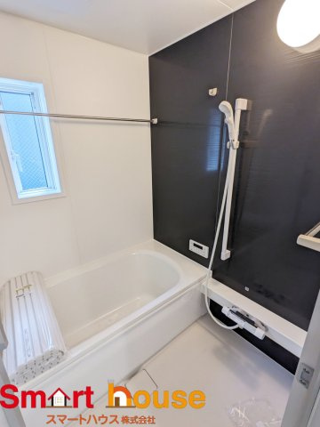 相模原市南区相武台　新築2棟の浴室