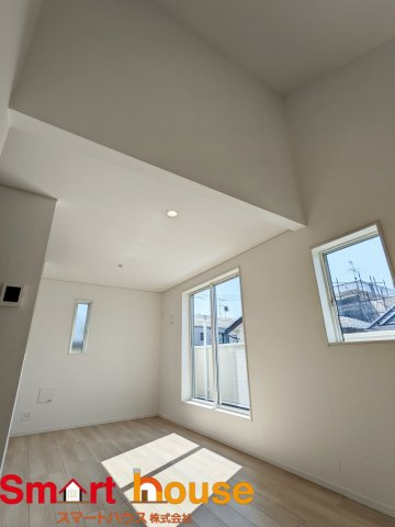 相模原市南区相武台　新築2棟の居間・リビング