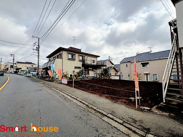 座間市立野台条件付売地　全2区画の前面道路含む現地写真