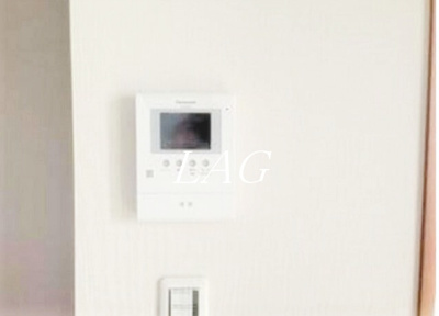 【セキュリティ】 | サンクラベール | モニター付インターホンです。