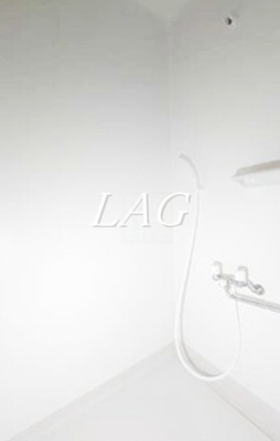 【シャワールーム】 | ウエストサイド新宿御苑 | シャワールームです。