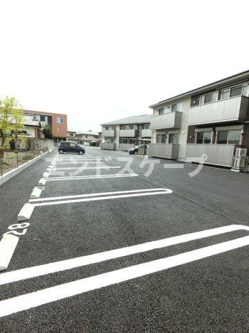 グランテラス宮子　Ａの駐車場|高崎、前橋のお部屋探しはエンドスケープまで！お客様の理想お聞かせ下さい♪