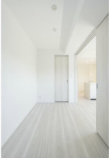 コンフォリア・リヴ永福町の寝室