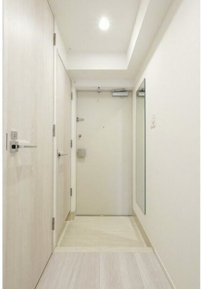 コンフォリア・リヴ永福町の玄関