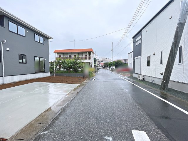 新築戸建・新築建売　太田市浜町1期　太田小学校・太田西中学校の前面道路含む現地写真|幅員5.9ｍの公道です。