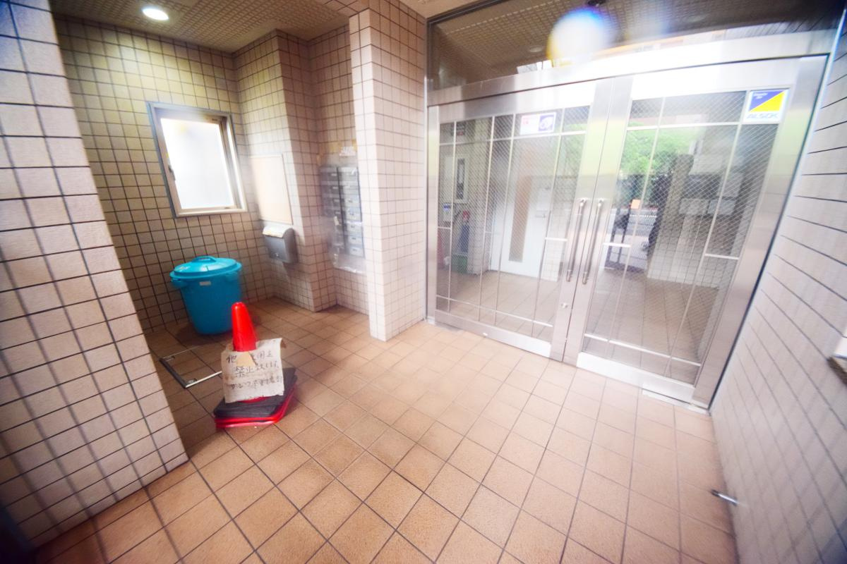 白金海心ビルのロビー