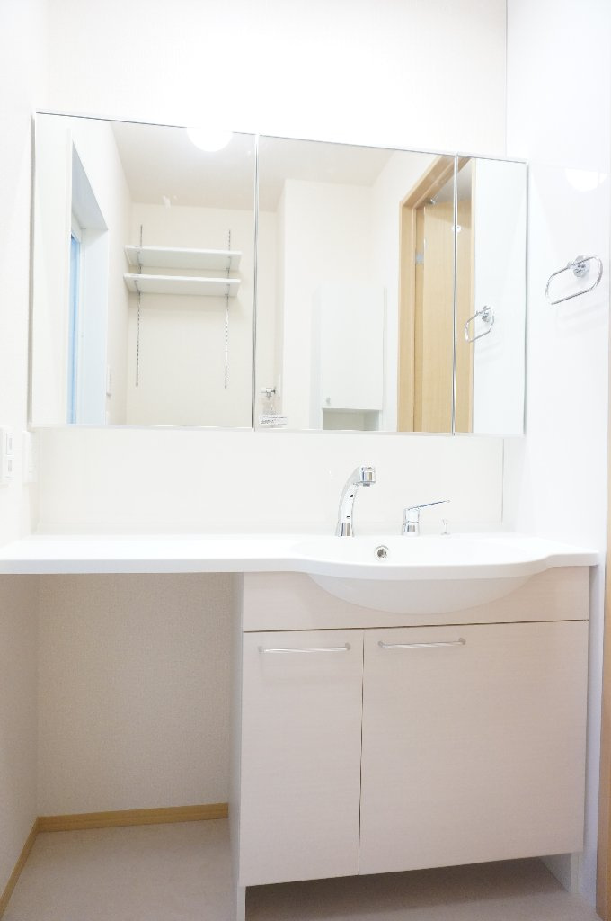 上益城郡益城町大字広崎のアパートの洗面所