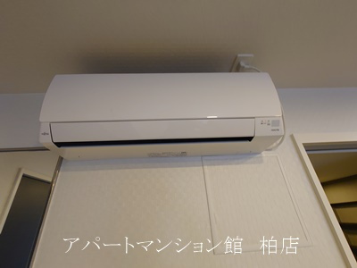 パークヒルズの居間・リビング