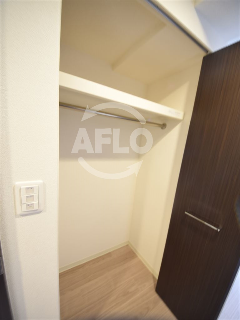 プレサンス難波インフィニティの収納|プレサンス難波インフィニティ　洋室収納