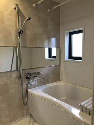 クレセント・トウヨウ A棟の浴室