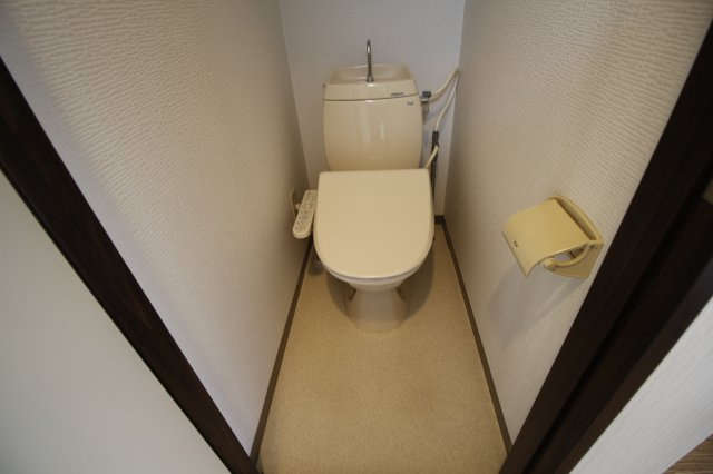 フォーブルＫＴのトイレ|※写真は別室です