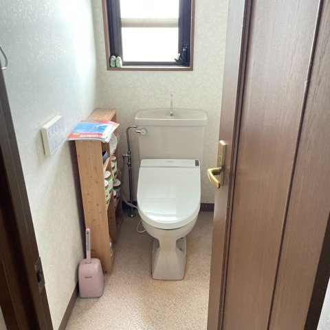 長野県大町市大町 元整形外科クリニックのトイレ|3階のトイレとなります