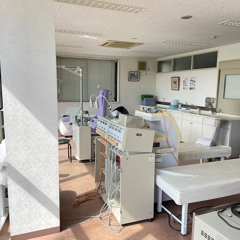 長野県大町市大町 元整形外科クリニックのその他