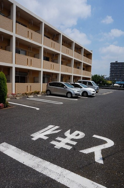 フィオーレの駐車場|駐車場