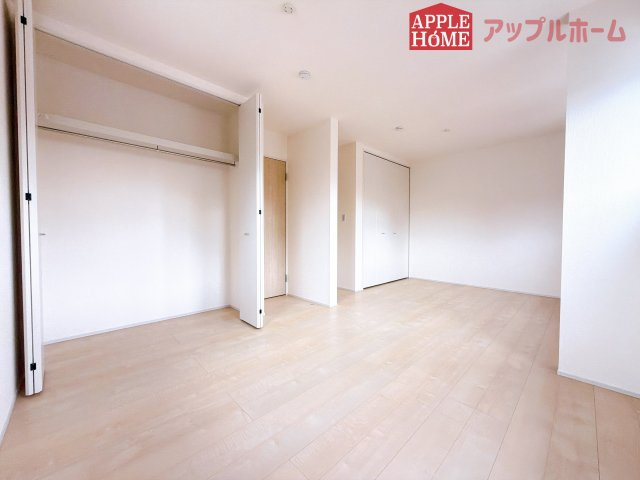 [新築住宅] 深谷市岡里 第3 全1棟の洋室|２階居室は全室収納あり！たっぷりある収納活用でお部屋もキレイを保てます♪